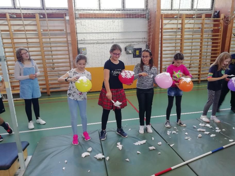 Beavató buli az Izsákban