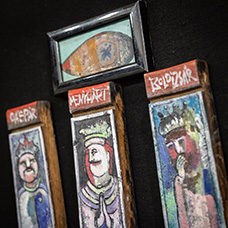 Tóth József kiállítása a színházban